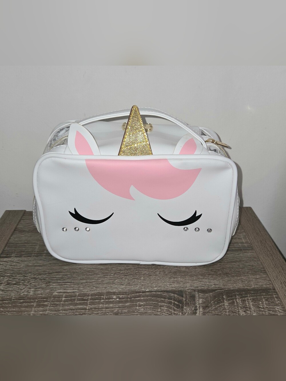 FAO Schwarz Unicorn Zip Up Make Up Bag Little Girl Carry All Bag SEE PICTURES.